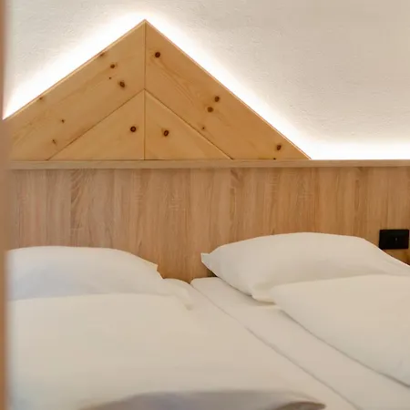 Kyrr Smart Mountain Retreat 3* Moena