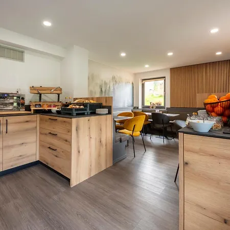 Kyrr Smart Mountain Retreat